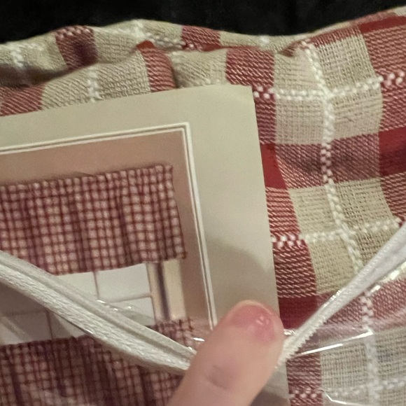 New Checkered Tier & Valance Window Set! - Picture 7 of 14